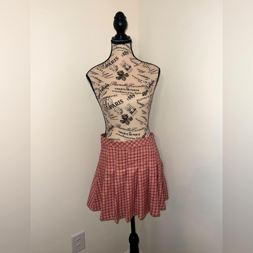 Love & Piece Junior's Pink Pleated Shirt, Small - Picture 2 of 6